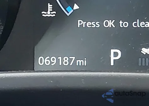 2017 Jaguar Xe Premium из США, поврежденный, VIN SAJAD4BG0HA972053